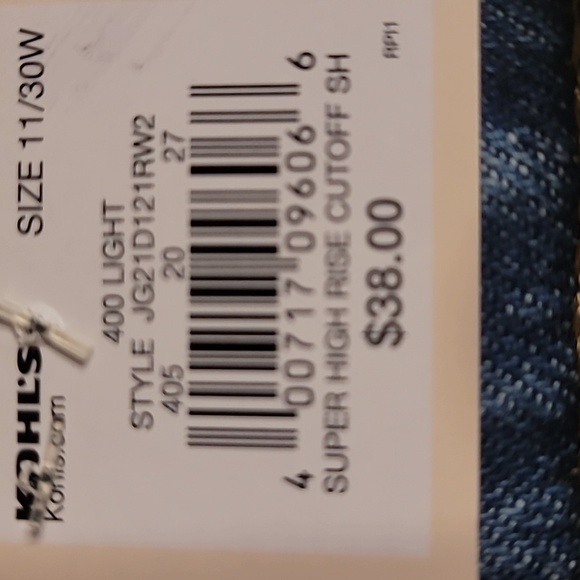 SO (GOOD FOR LIFE), light blue, distressed denim cutoff shorts. SZ 11/30. NWT. - Picture 7 of 7